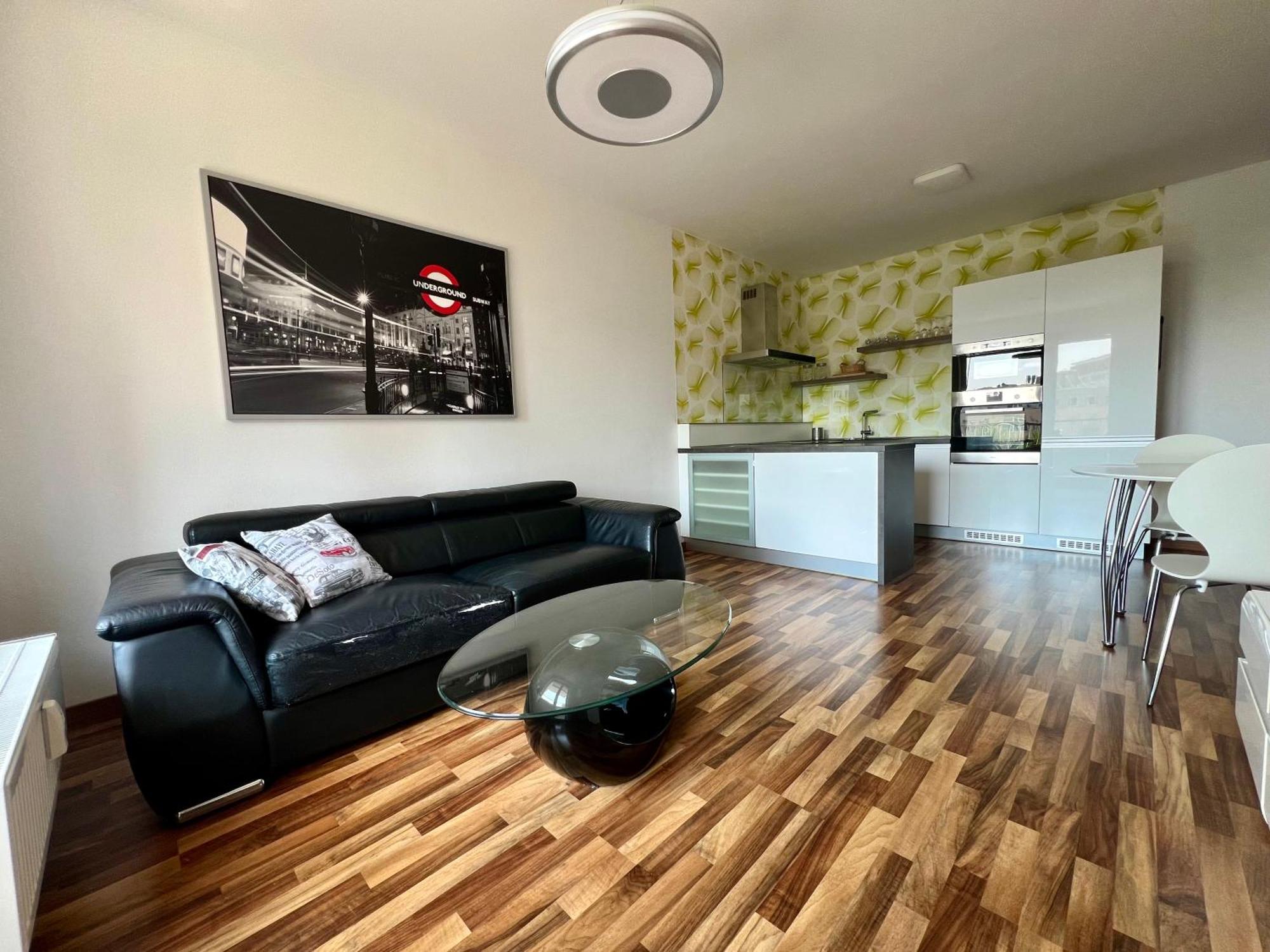 Apartment Jegeho Bratislava - Tipos Arena Ngoại thất bức ảnh